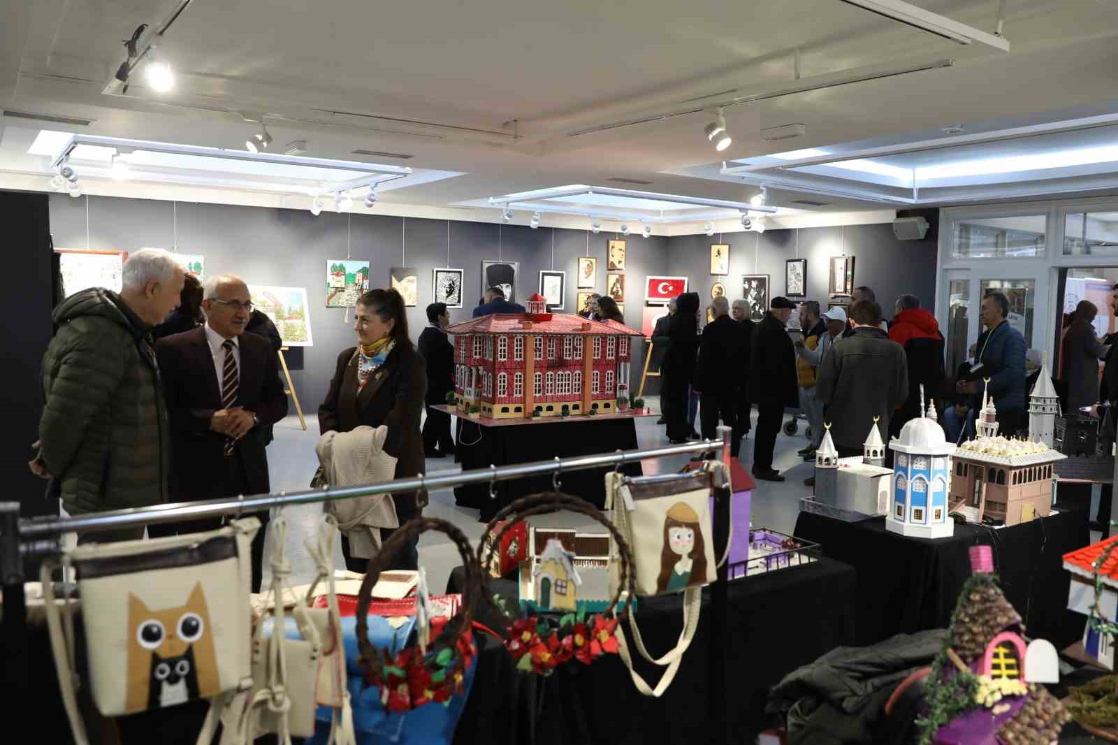 Olgun gençler, yaşlılara saygı haftasında hünerlerini sergiledi
Olgun gençler, yaşlılara saygı haftasında hünerlerini sergiledi