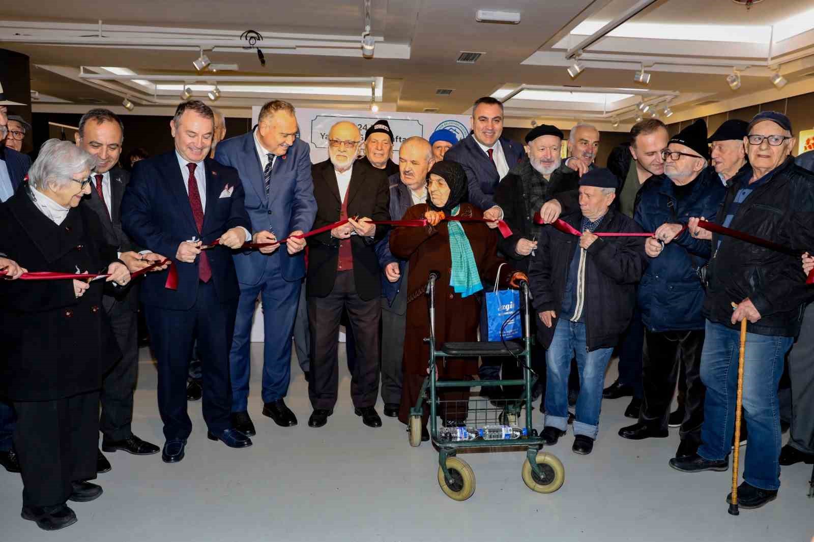 Olgun gençler, yaşlılara saygı haftasında hünerlerini sergiledi
Olgun gençler, yaşlılara saygı haftasında hünerlerini sergiledi