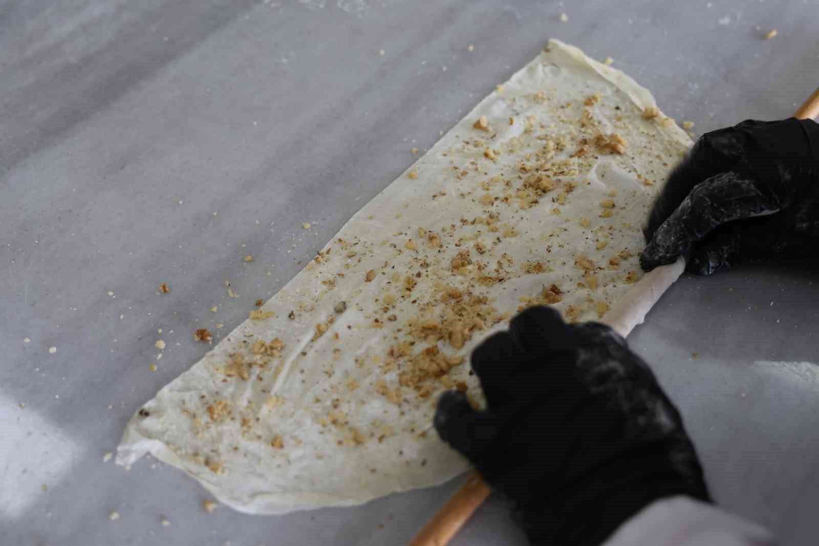 Olgunlaşma Enstitüsünde bayram için alınan tatlı siparişleri doğal malzemelerle hazırlanıyor
