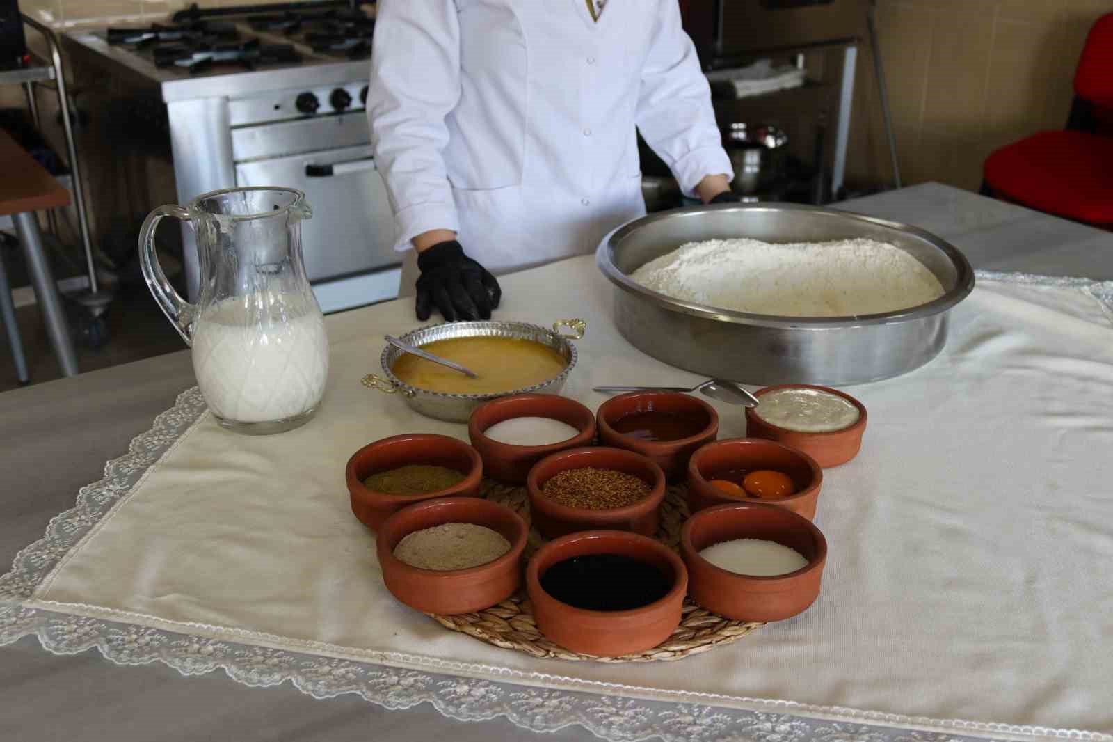 Olgunlaşma Enstitüsünde bayram için alınan tatlı siparişleri doğal malzemelerle hazırlanıyor
