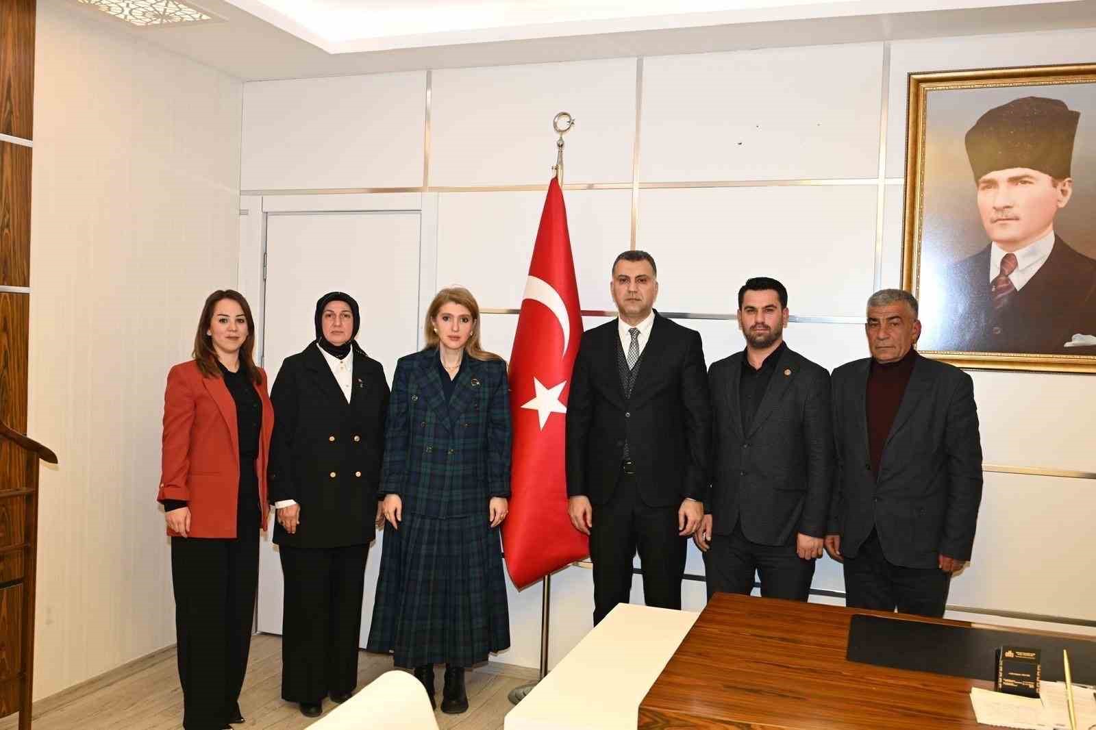 Ölmeztoprak’tan ortak akıl ve istişare vurgusu
Ölmeztoprak’tan ortak akıl ve istişare vurgusu