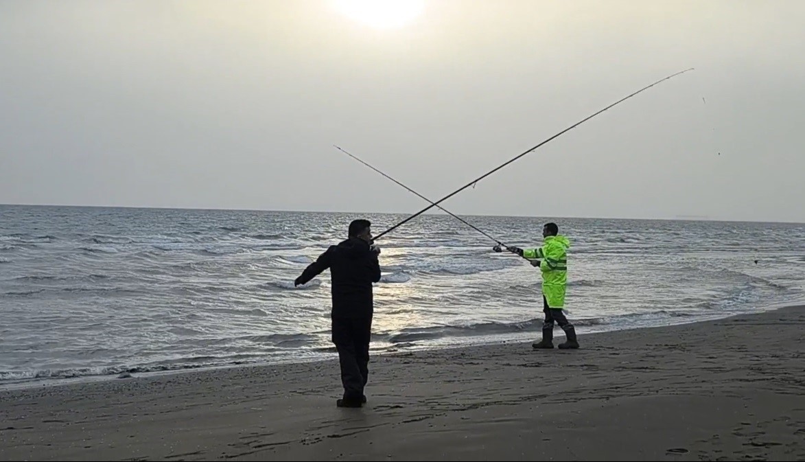 Oltalar, birincilik için denize atıldı
