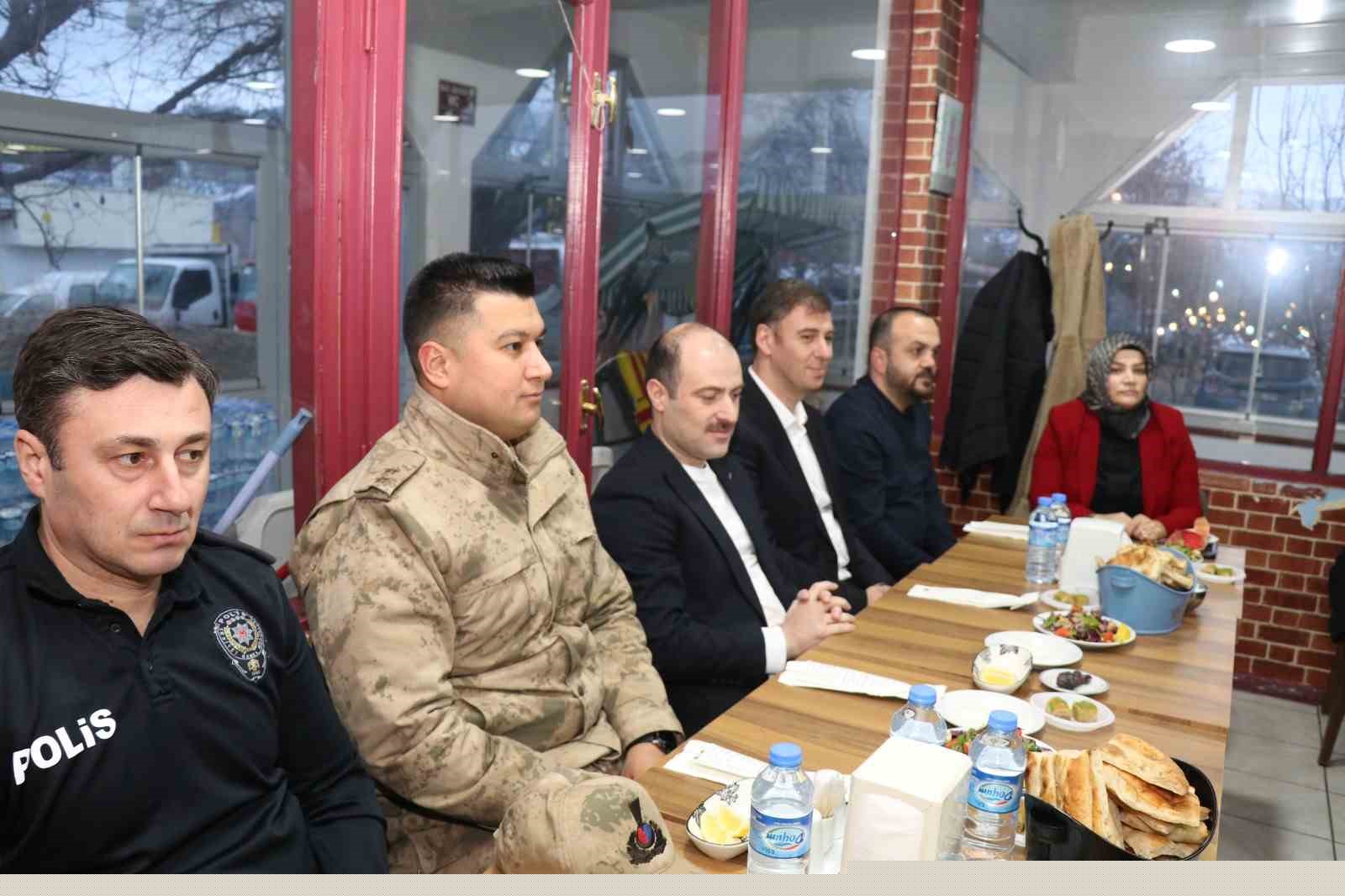 Oltu Kaymakamlığı  kadınları unutmadı
