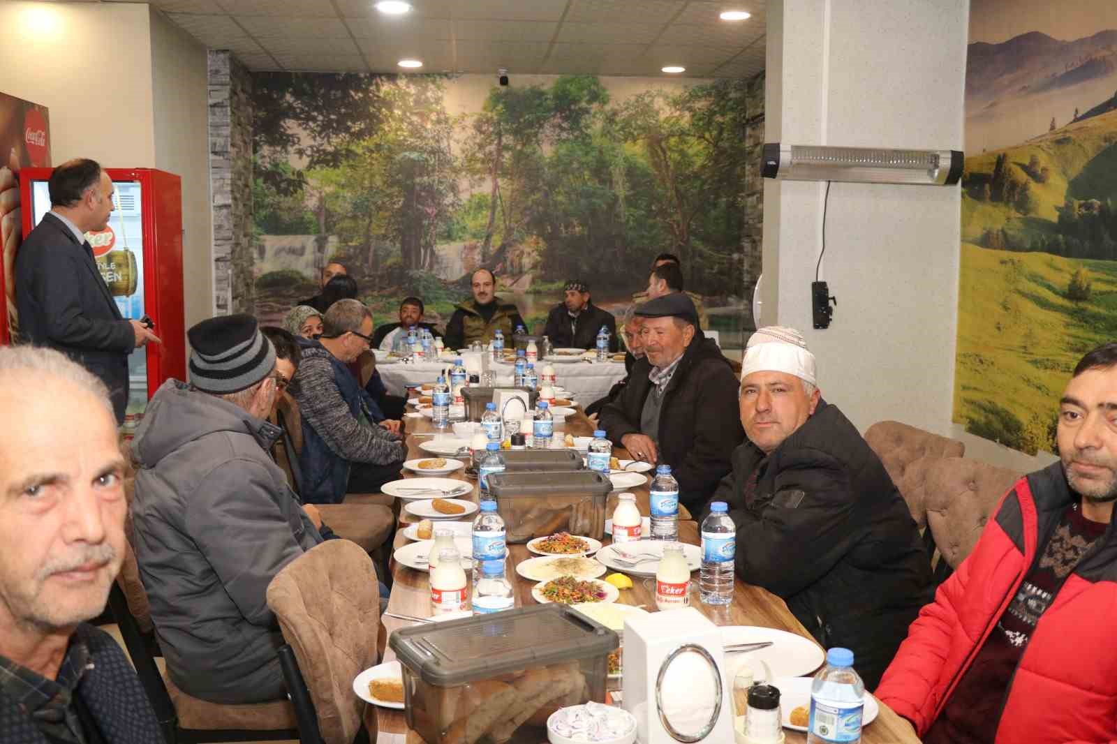 Oltu yürekleri ısıtan iftar
