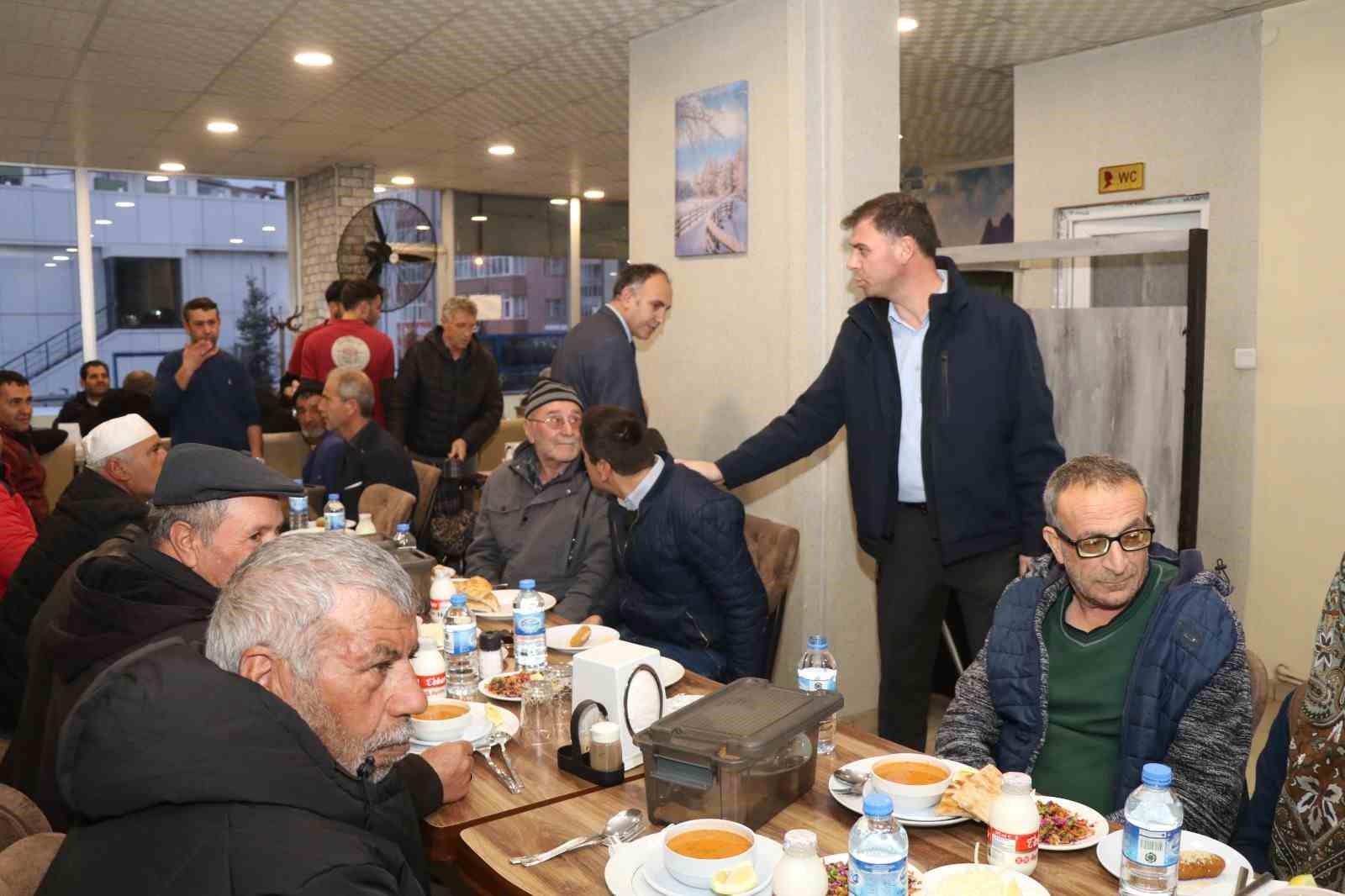 Oltu yürekleri ısıtan iftar
