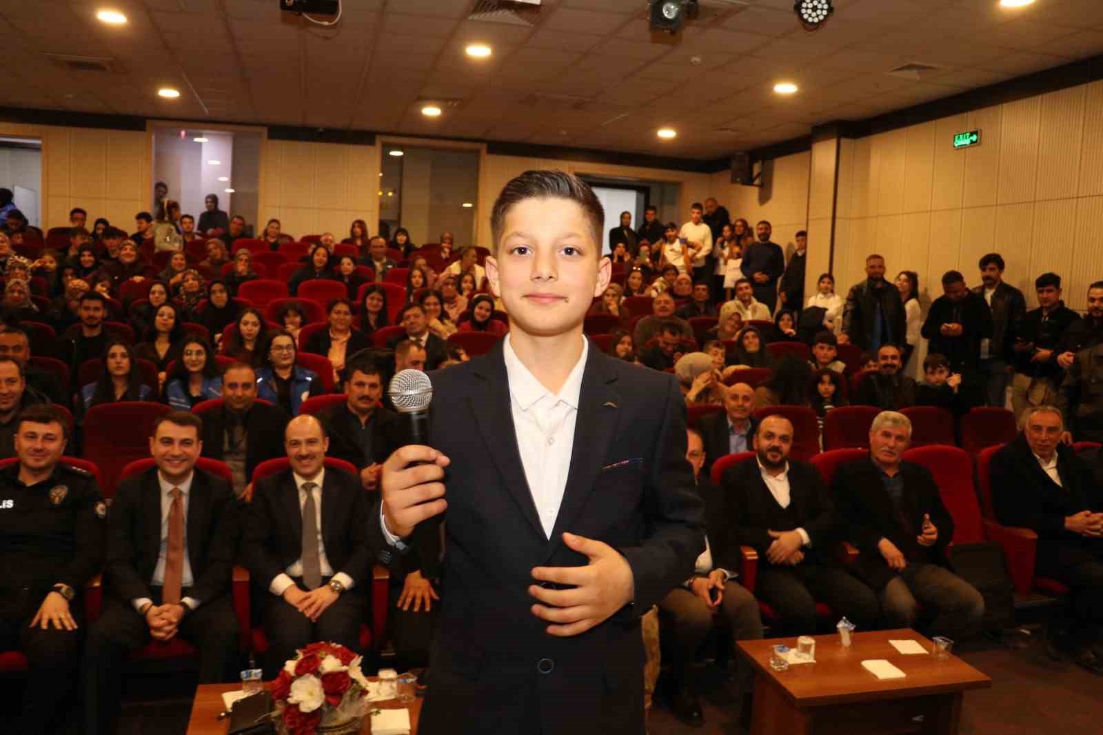 Oltu’da genç sesler ter döktü
Oltu’da genç sesler ter döktü