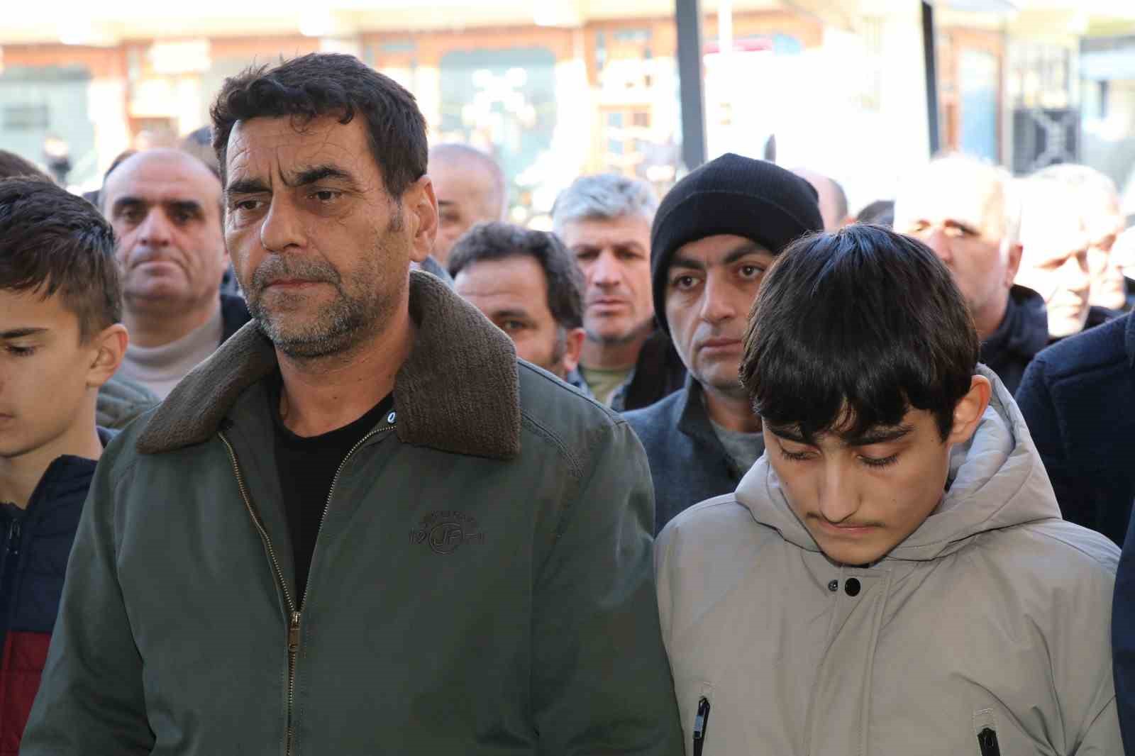 Oltu’da motosiklet kazası: 1 ölü, 1 yaralı
