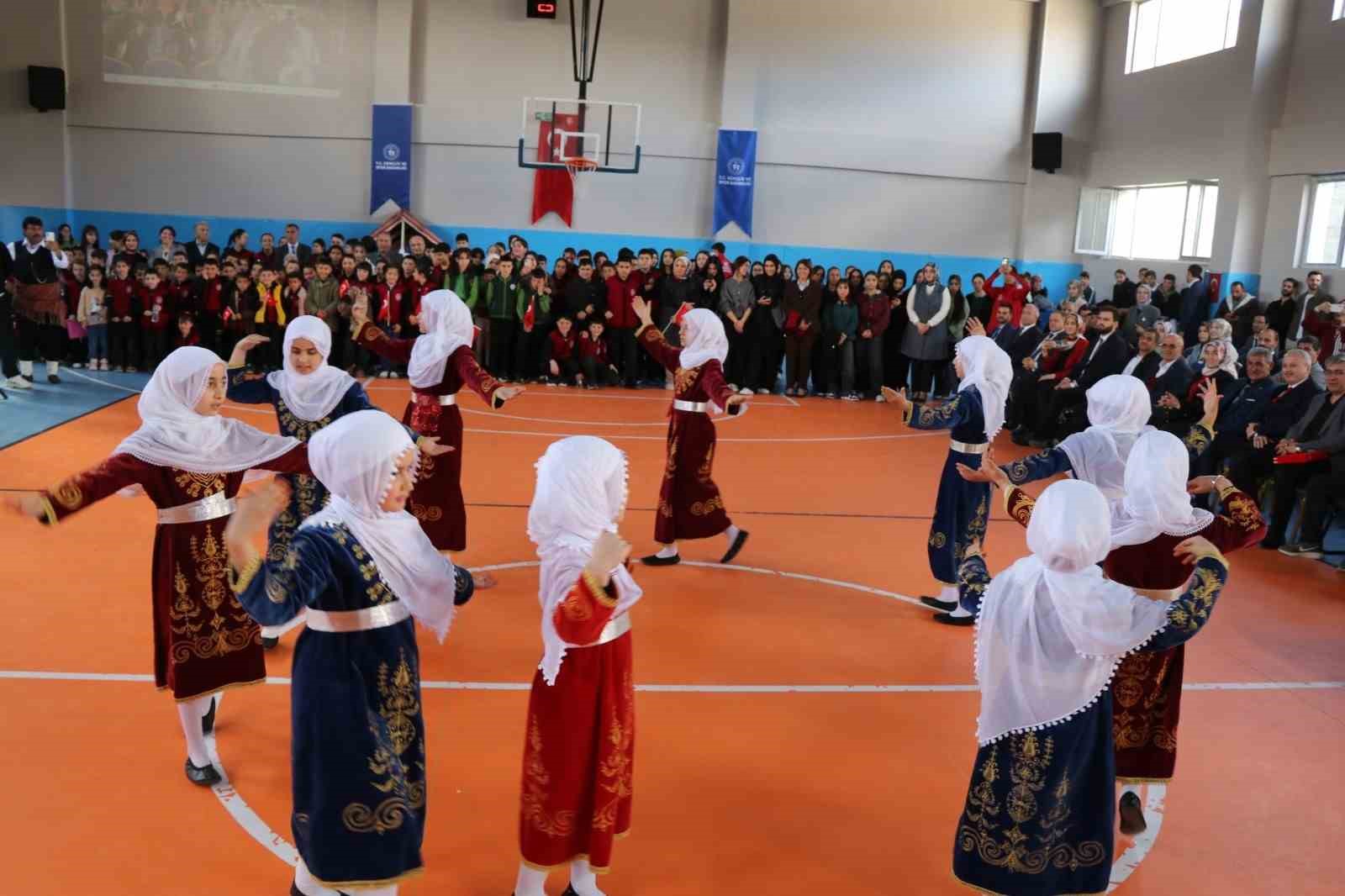 Olur’da kurtuluş coşkusu
