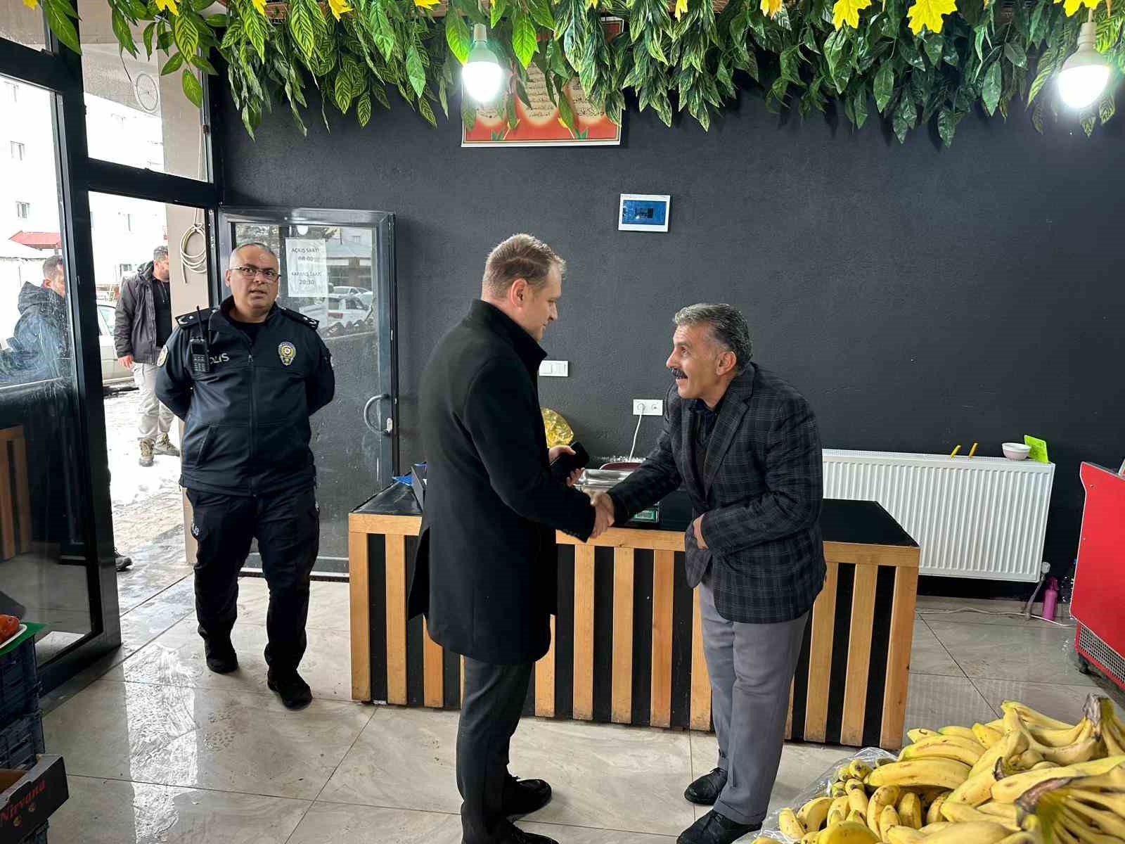 Ömer Övünç Koşansu’dan esnaf ziyareti: "Her zaman sahadayız"
