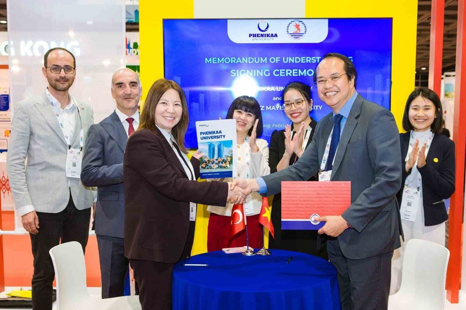 OMÜ ile Vietnam’dan Phenikaa Üniversitesi Arasında ikili iş birliği anlaşması
OMÜ ile Vietnam’dan Phenikaa Üniversitesi Arasında ikili iş birliği anlaşması