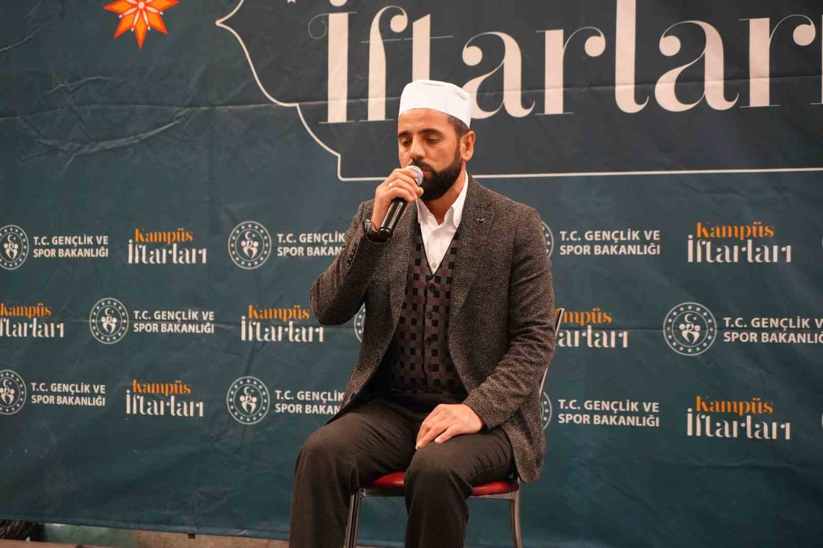 OMÜ’de 2 bin kişi aynı iftar sofrasında buluştu
