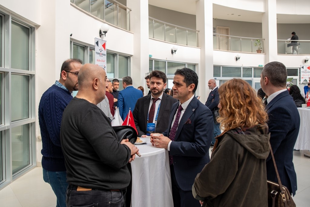 OMÜ’de "Çay Saatinde Buluşma" etkinliği
