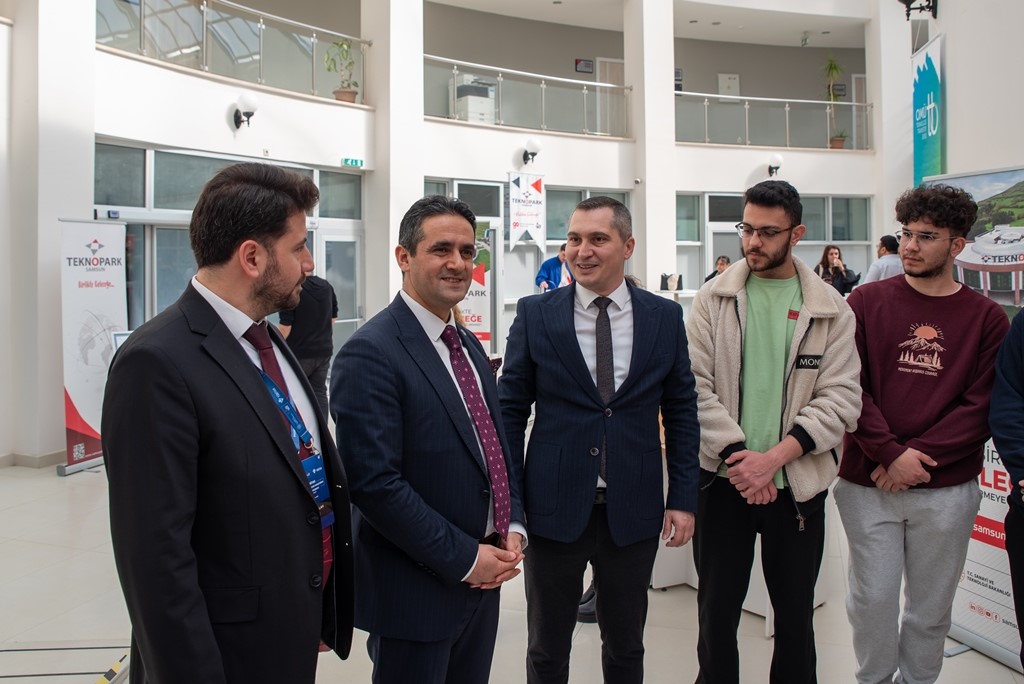 OMÜ’de "Çay Saatinde Buluşma" etkinliği
