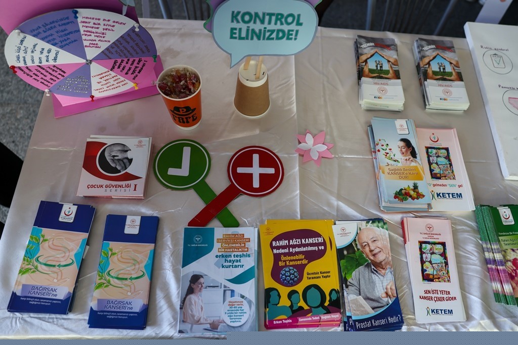 OMÜ’de kadın kanserlerine yönelik farkındalık etkinliği
