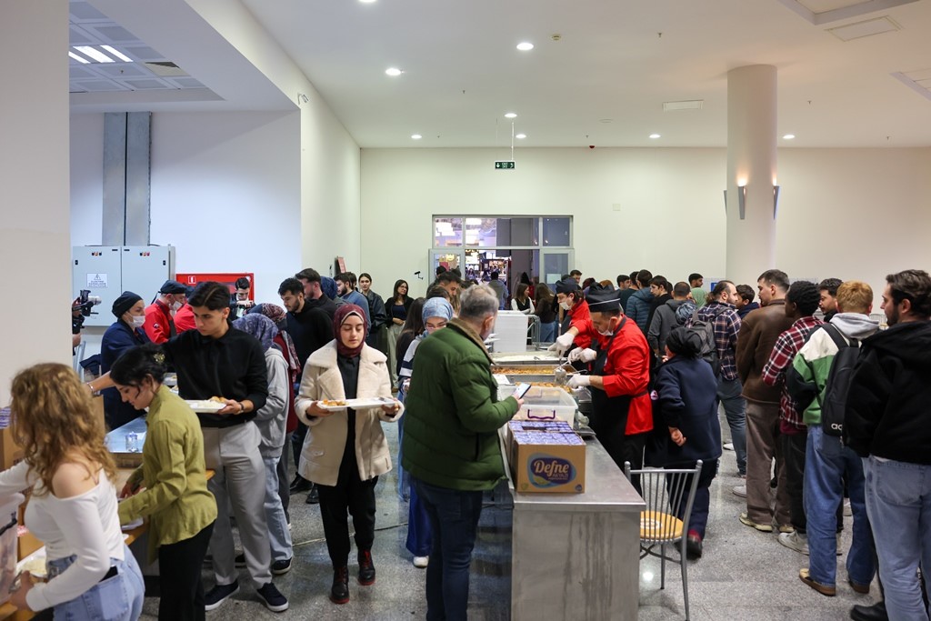 OMÜ’de Ramazan’ın ilk sofrası kuruldu
