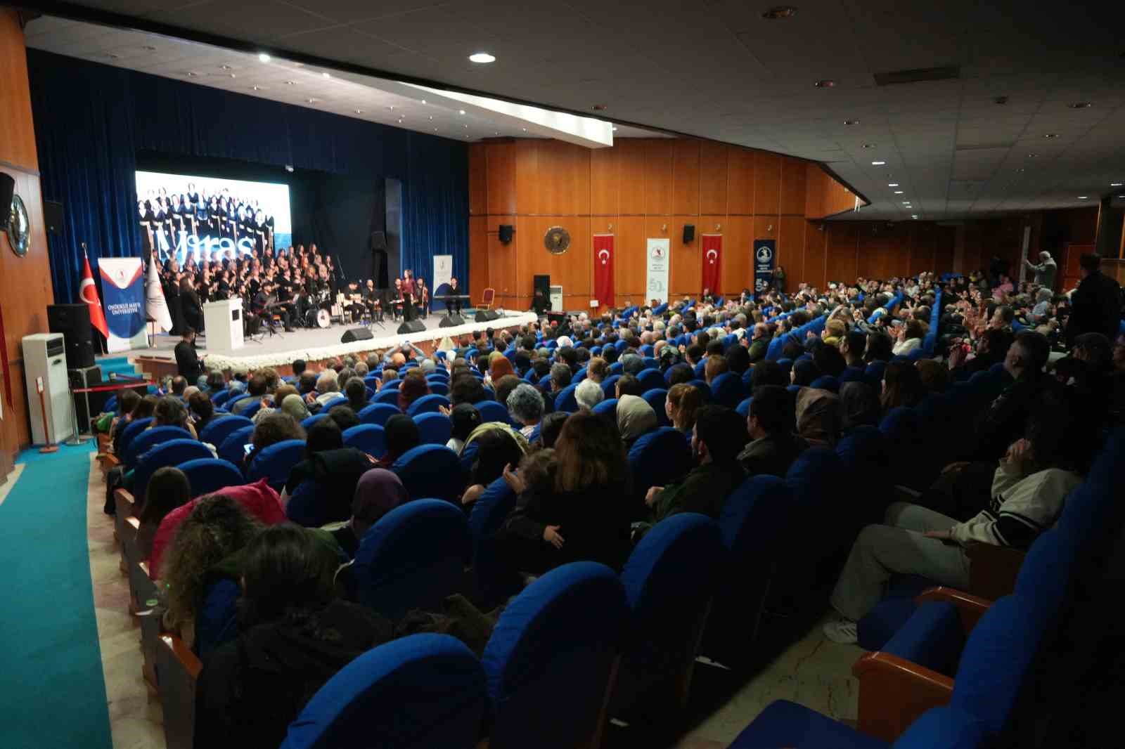 OMÜKAM Kadınlar Korosu’ndan "Miras" konseri
OMÜKAM Kadınlar Korosu’ndan "Miras" konseri