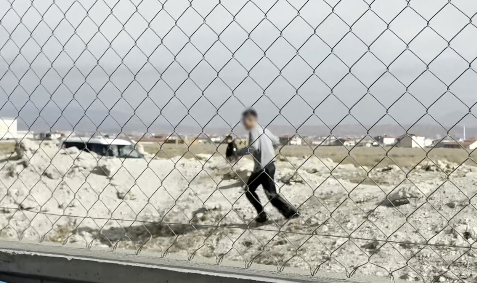 Önce motosikletiyle sonra yaya olarak kaçtı ama yakalanmaktan kurtulamadı
