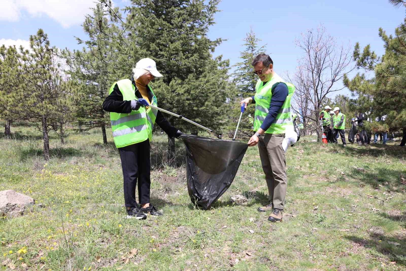 OPET, "Sıfır Atık ile Doğaya Saygı Duy" projesiyle birlikte Türkiye’de geniş çaplı bir farkındalık oluşturuyor
