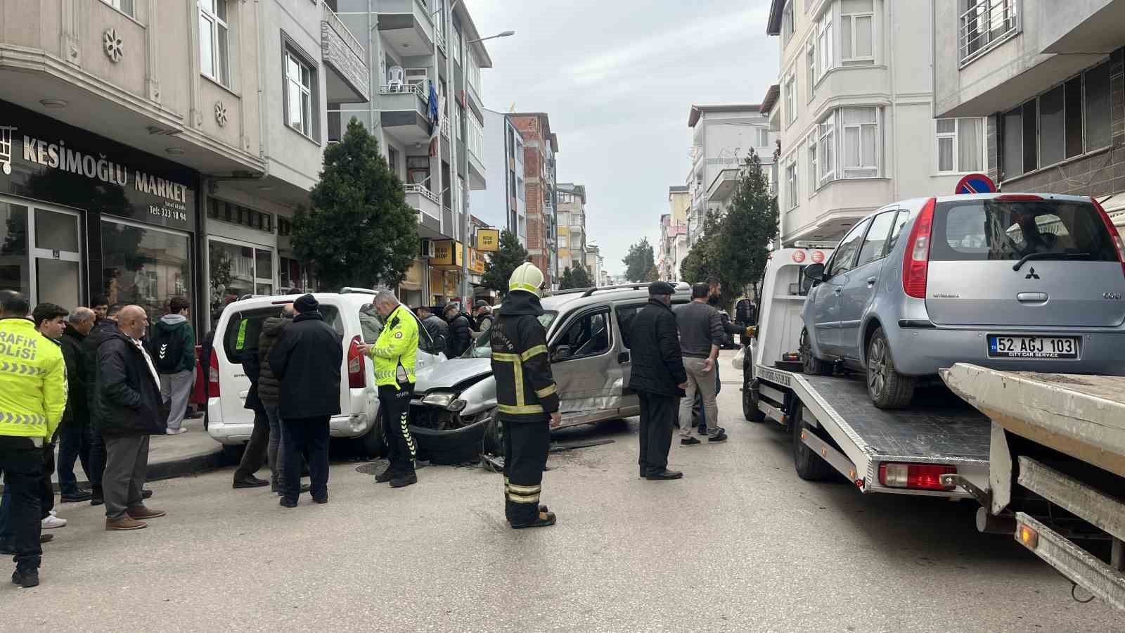 Ordu’da alkollü sürücünün karıştığı kazada 5 kişi yaralandı
Ordu’da alkollü sürücünün karıştığı kazada 5 kişi yaralandı