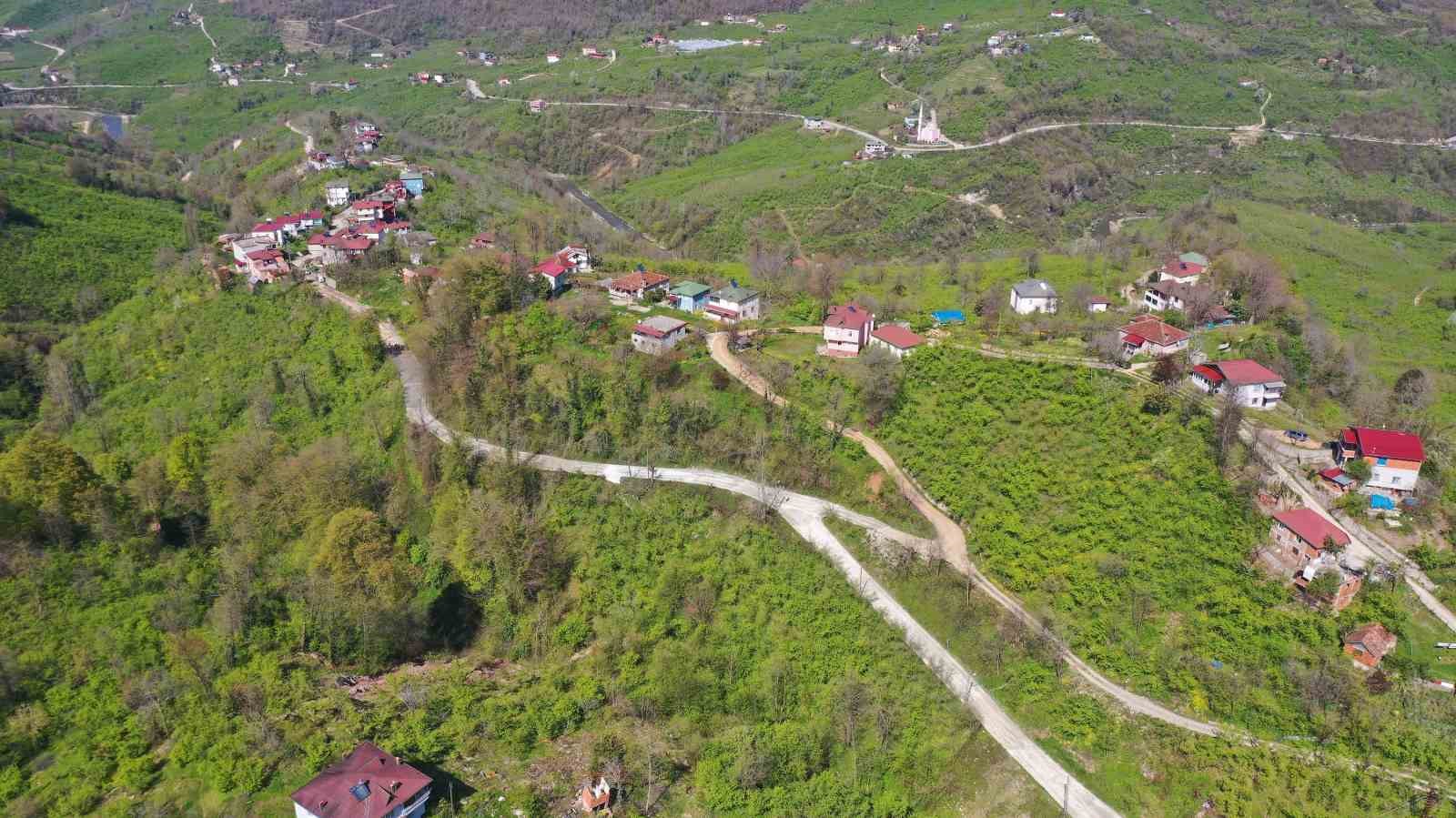 Ordu’da beton yol seferberliği sürüyor
