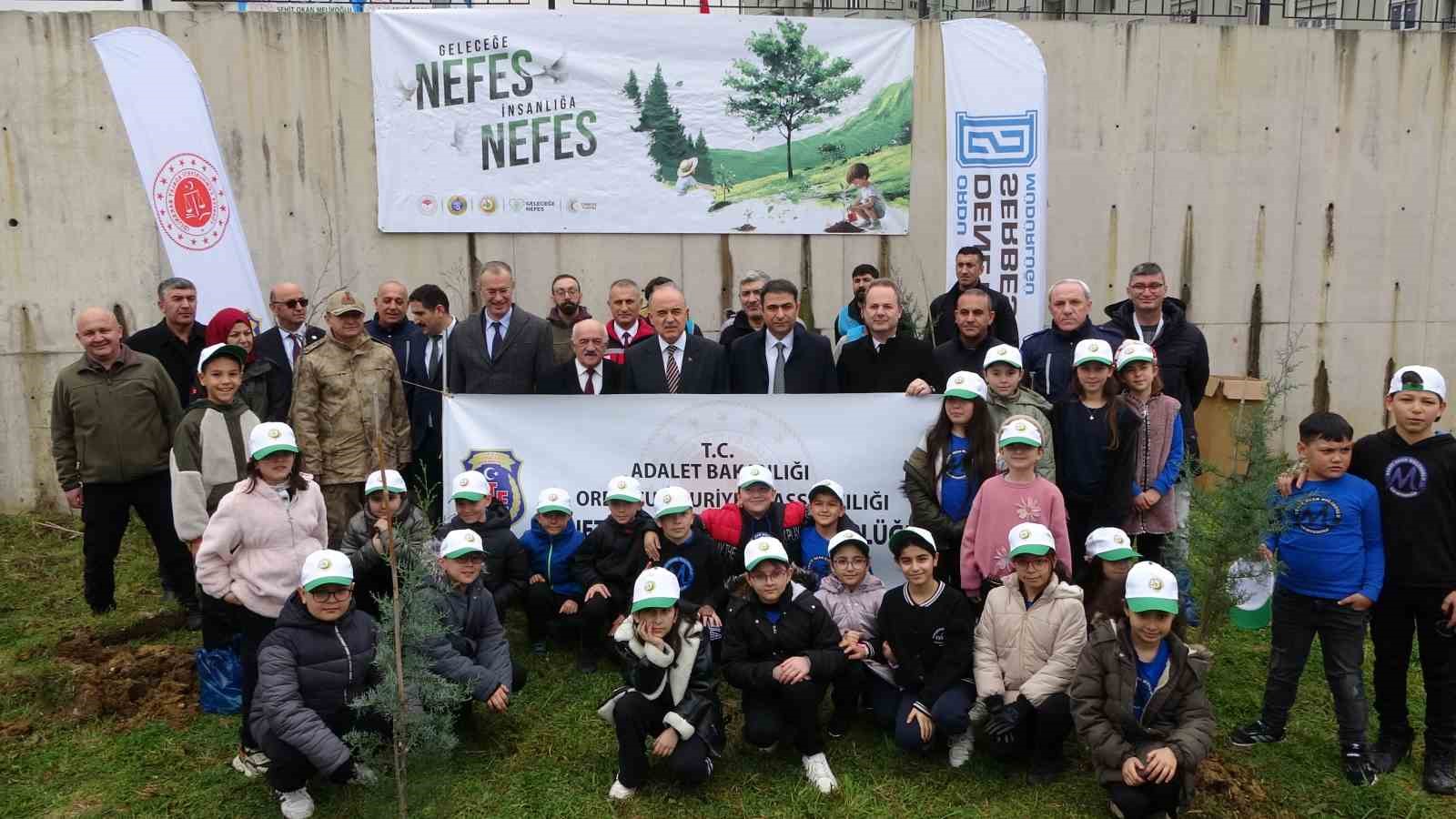 Ordu’da fidanlar topraklar buluşturuldu
