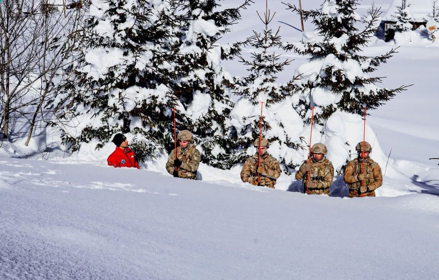 Ordu’da jandarmadan kar altında arama-kurtarma tatbikatı
