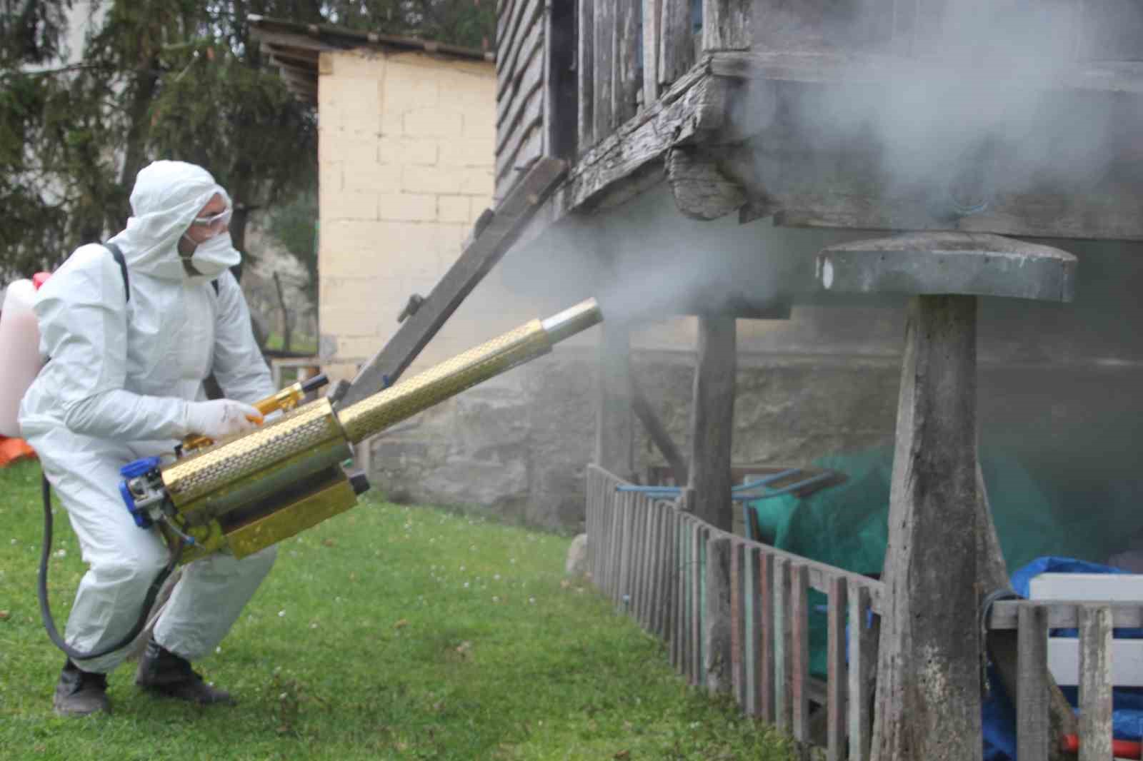 Ordu’da kahverengi kokarca ile kışlak mücadelesi: 330 bin noktadan 190 bini ilaçlandı
Ordu’da kahverengi kokarca ile kışlak mücadelesi: 330 bin noktadan 190 bini ilaçlandı