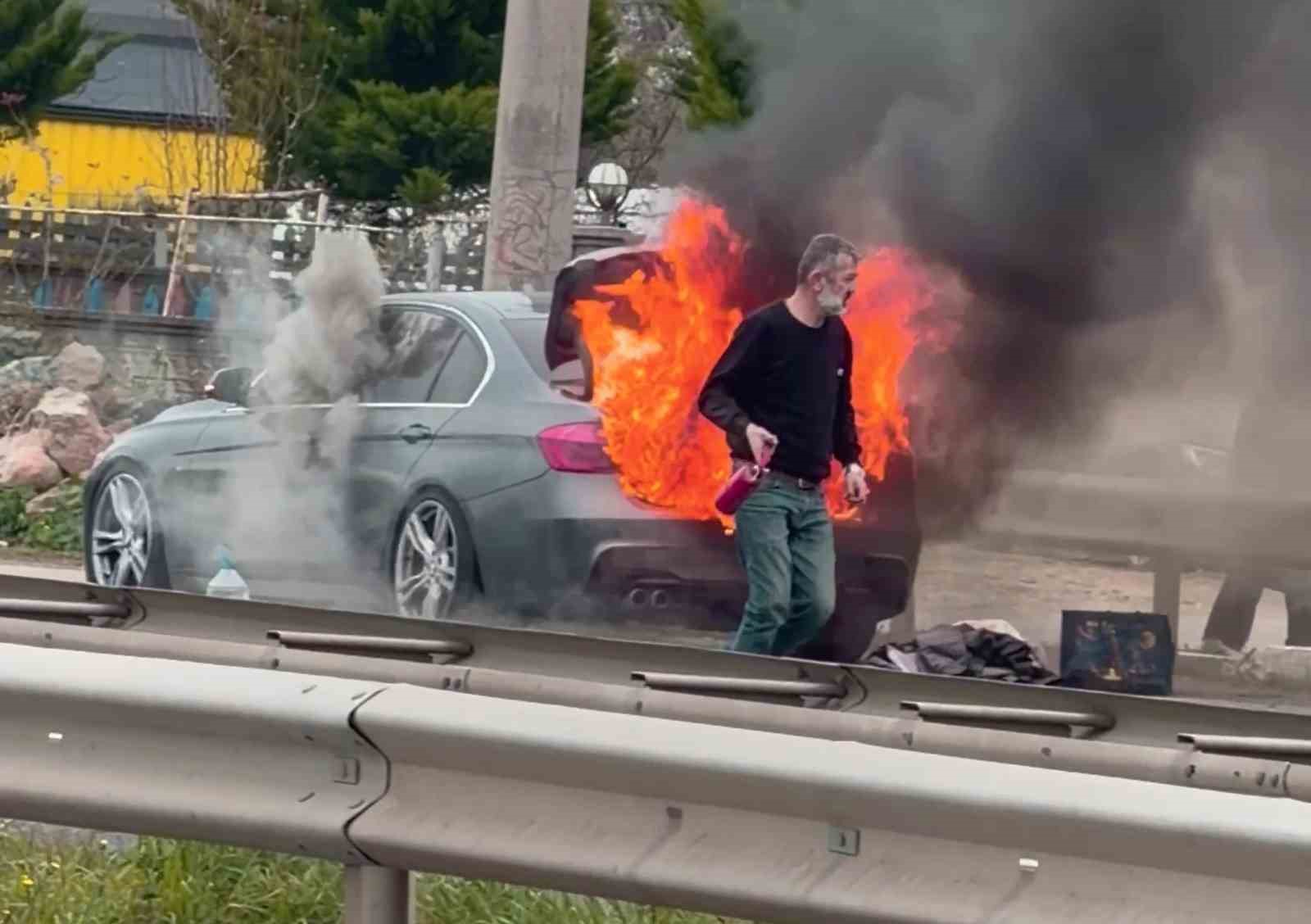 Ordu’da lüks otomobil alevlere teslim oldu
