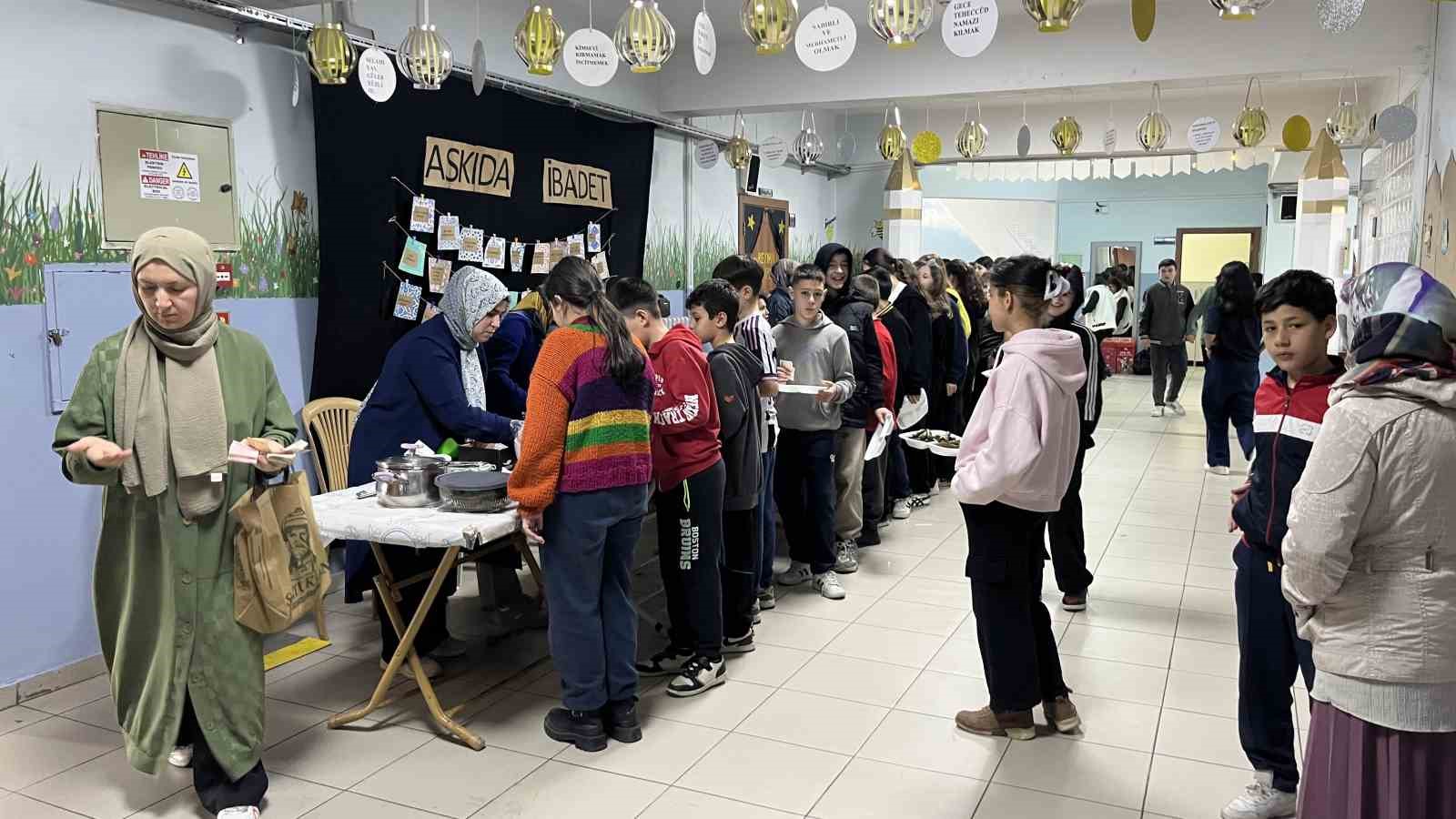 Ordu’da okulda düzenlenen hayır çarşısının geliri ihtiyaç sahiplerine
