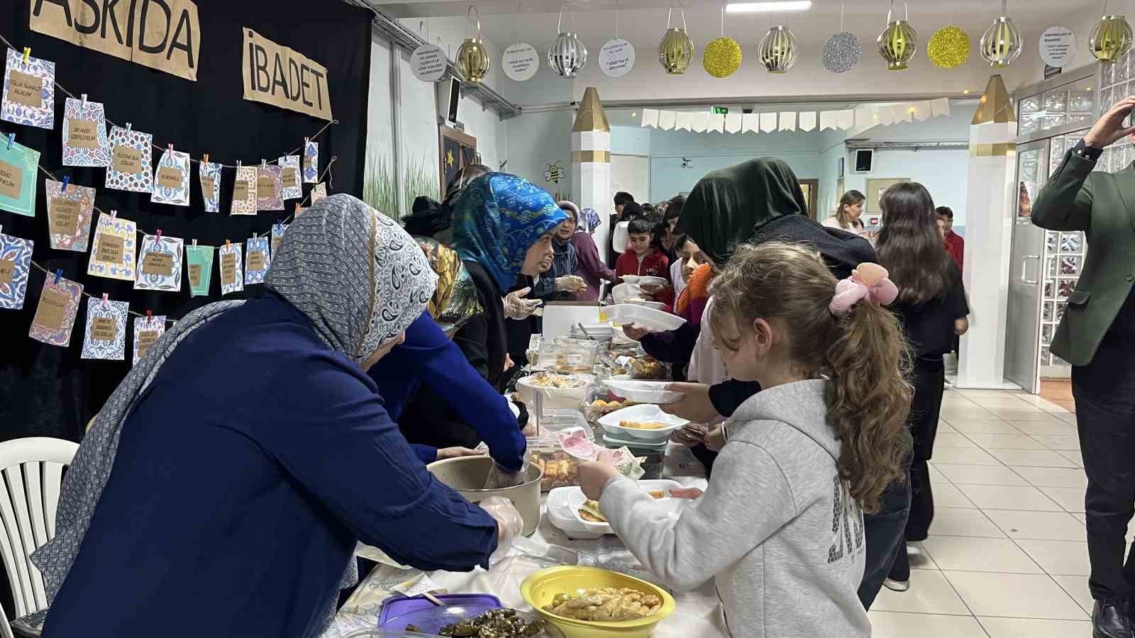 Ordu’da okulda düzenlenen hayır çarşısının geliri ihtiyaç sahiplerine
