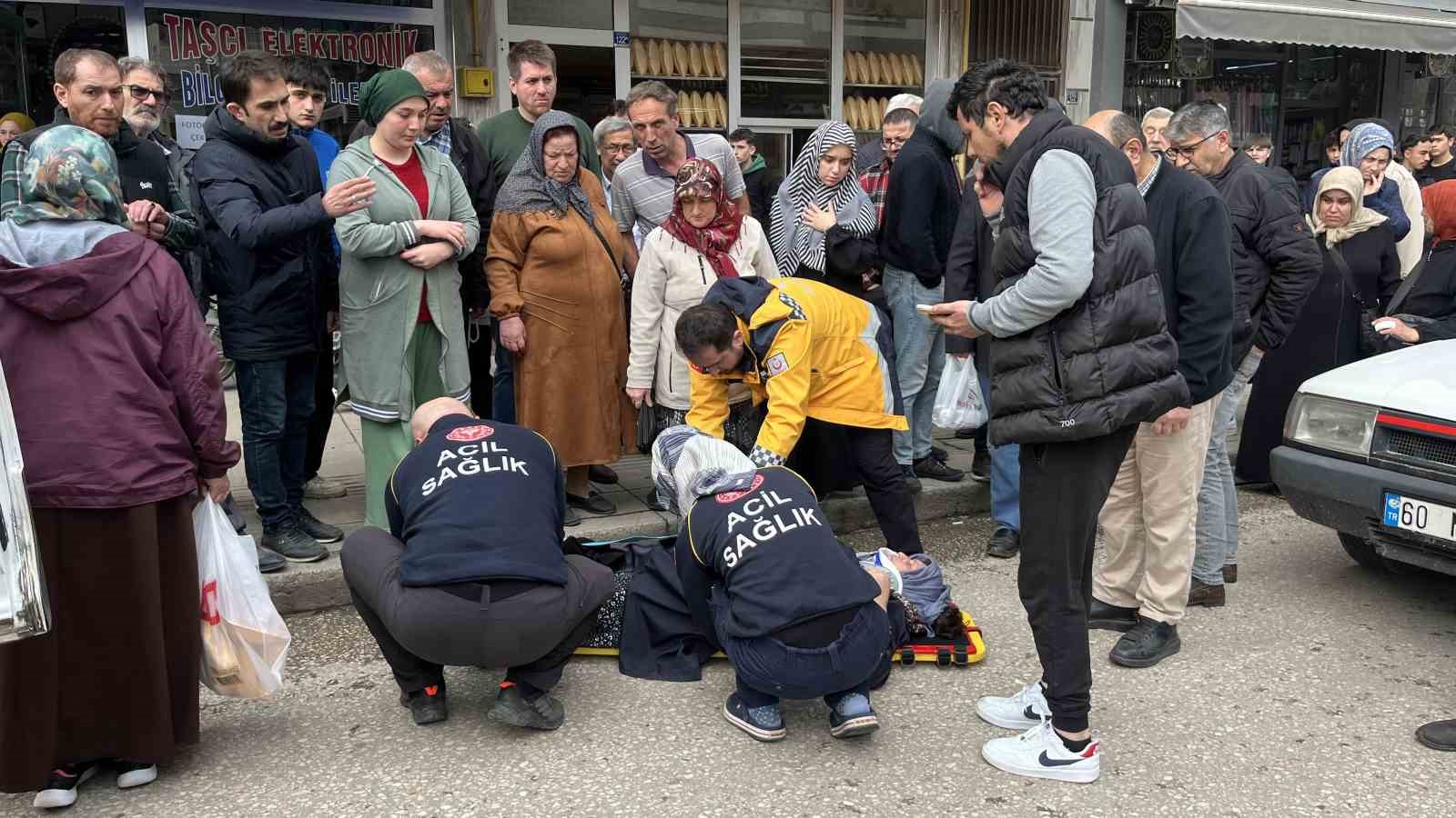 Ordu’da otomobilin çarptığı yaya yaralandı: Kaza anı kamerada
