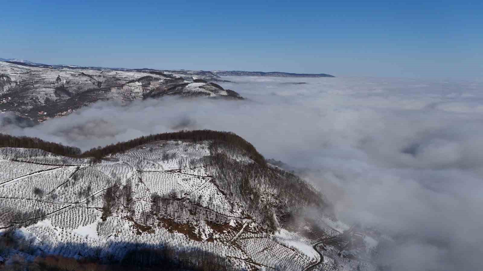 Ordu’da sis bulutları bir ilçeyi kapladı
