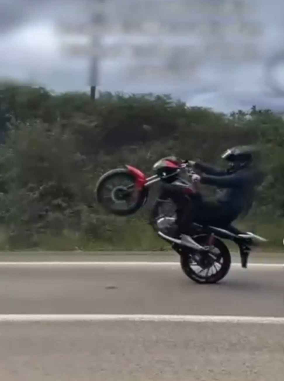 Ordu’da tehlikeli motosiklet kullanan sürücüye 72 bin lira ceza
