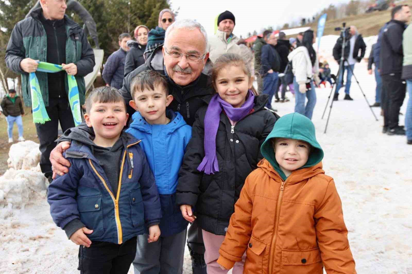 Ordu’nun menderesleri ile ünlü bin 500 rakımlı yaylasında kar festivali
