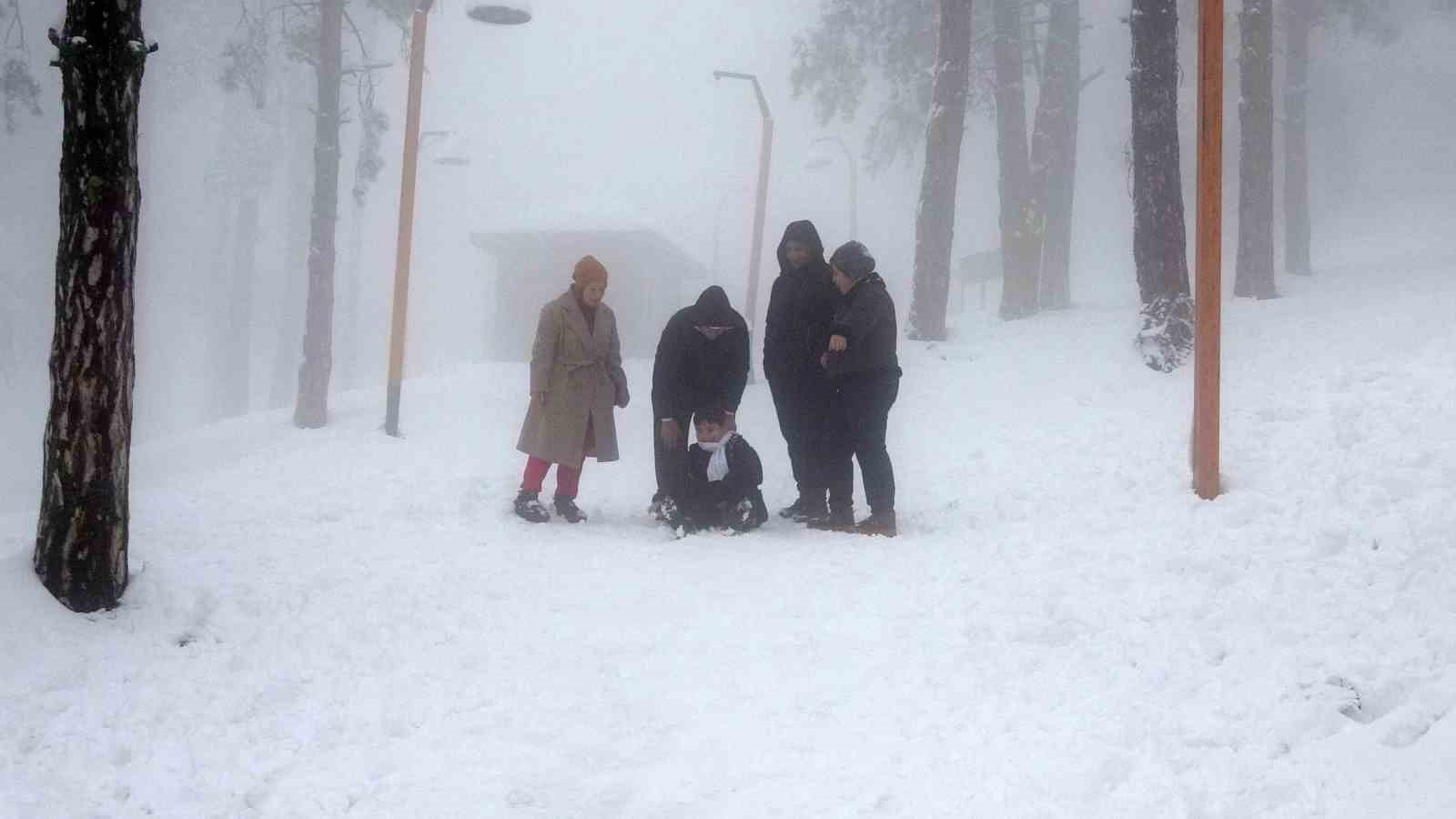 Ordu’nun ‘seyir terası’ Boztepe’de kar güzelliği
