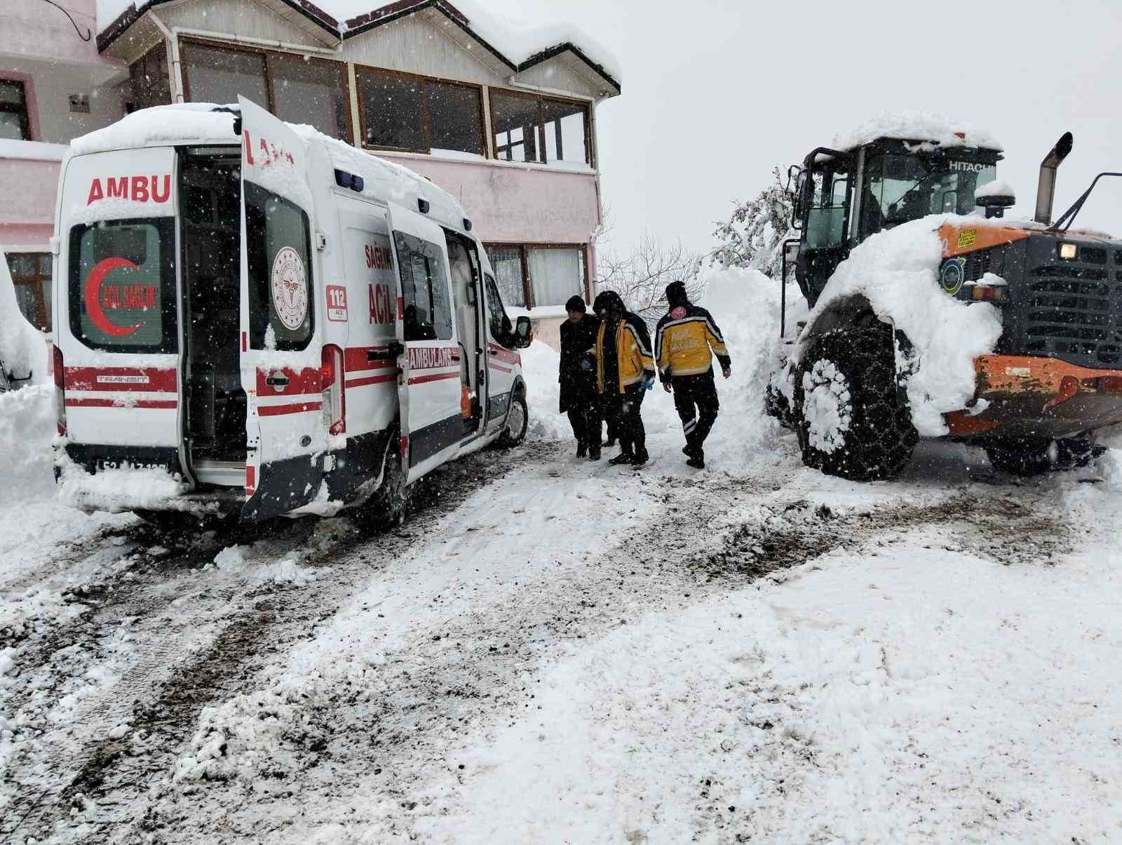 Ordu’nun yükseklerinde kar kalınlığı 2 metreye ulaştı
