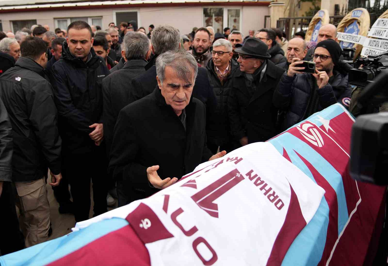 Orhan Kaynak son yolculuğuna uğurlandı
