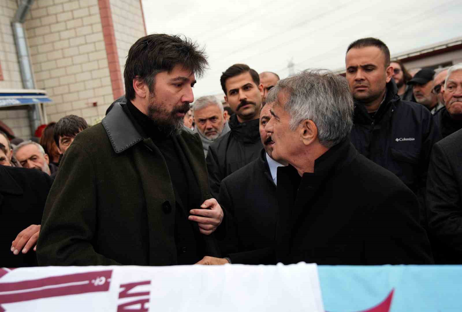 Orhan Kaynak son yolculuğuna uğurlandı
