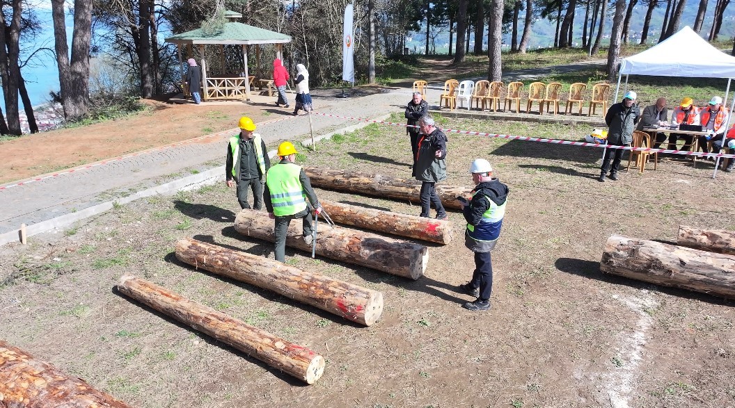 Ormancılar kıyasıya yarıştı
