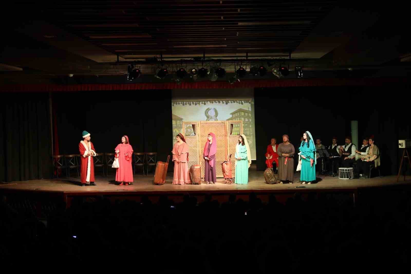 Orta oyununa çağdaş yorum
