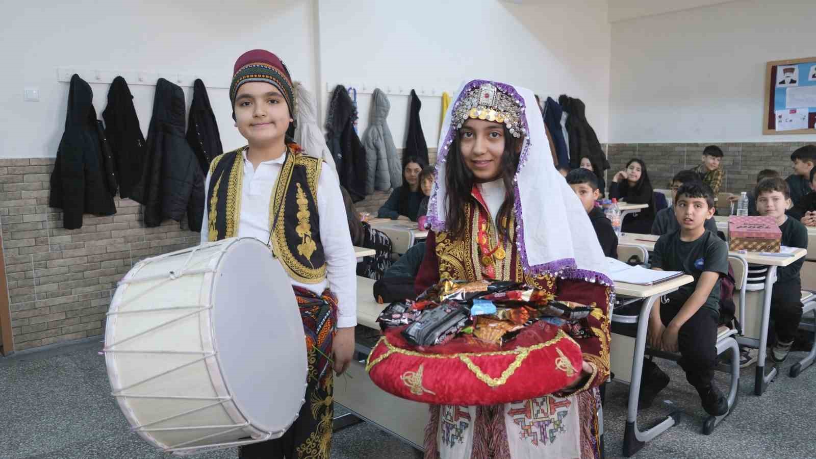 Ortaokul öğrencilerinden Ramazan ayında anlamlı etkinlik
