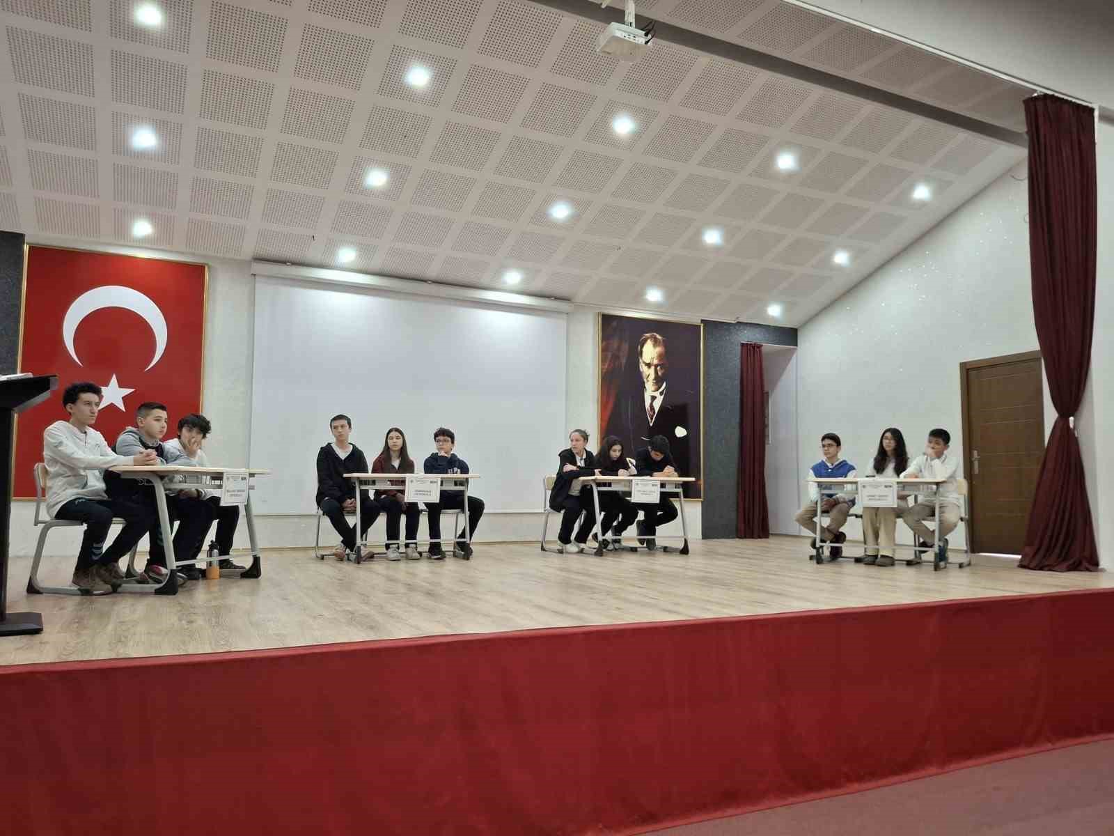 Ortaokullar arası millî kültür bilgi yarışması
