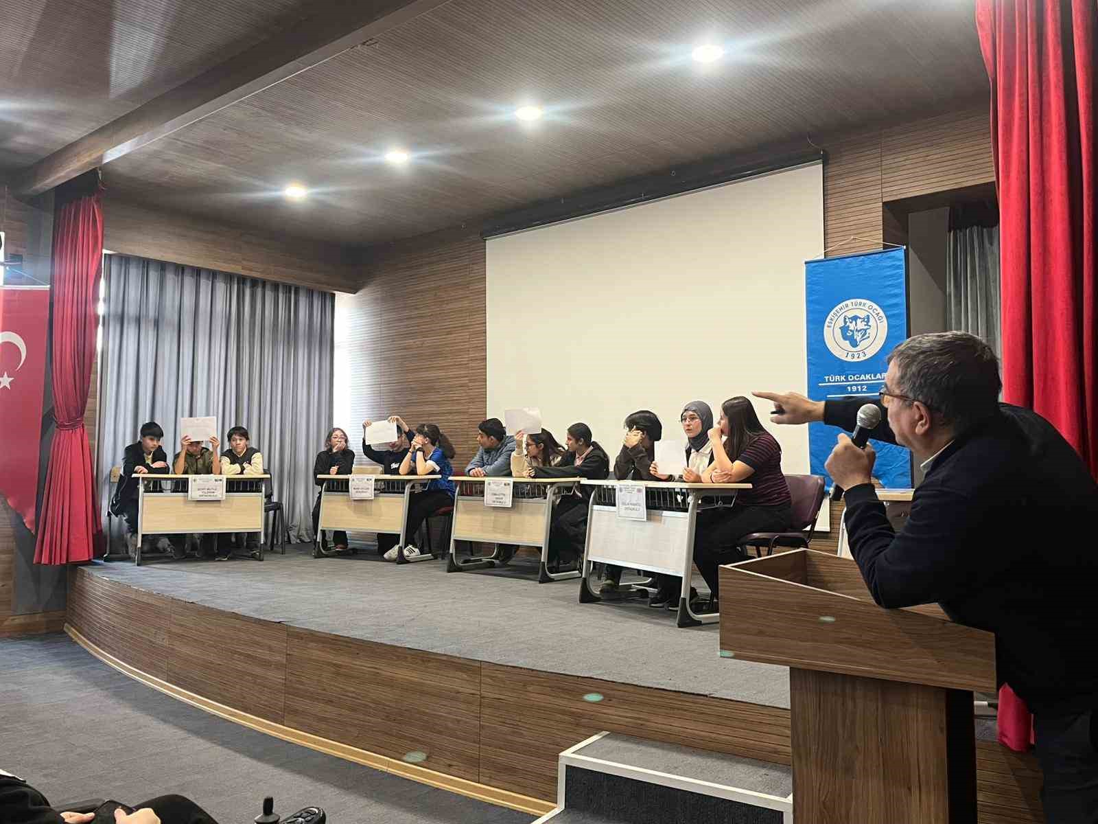 Ortaokullar arası millî kültür bilgi yarışması
