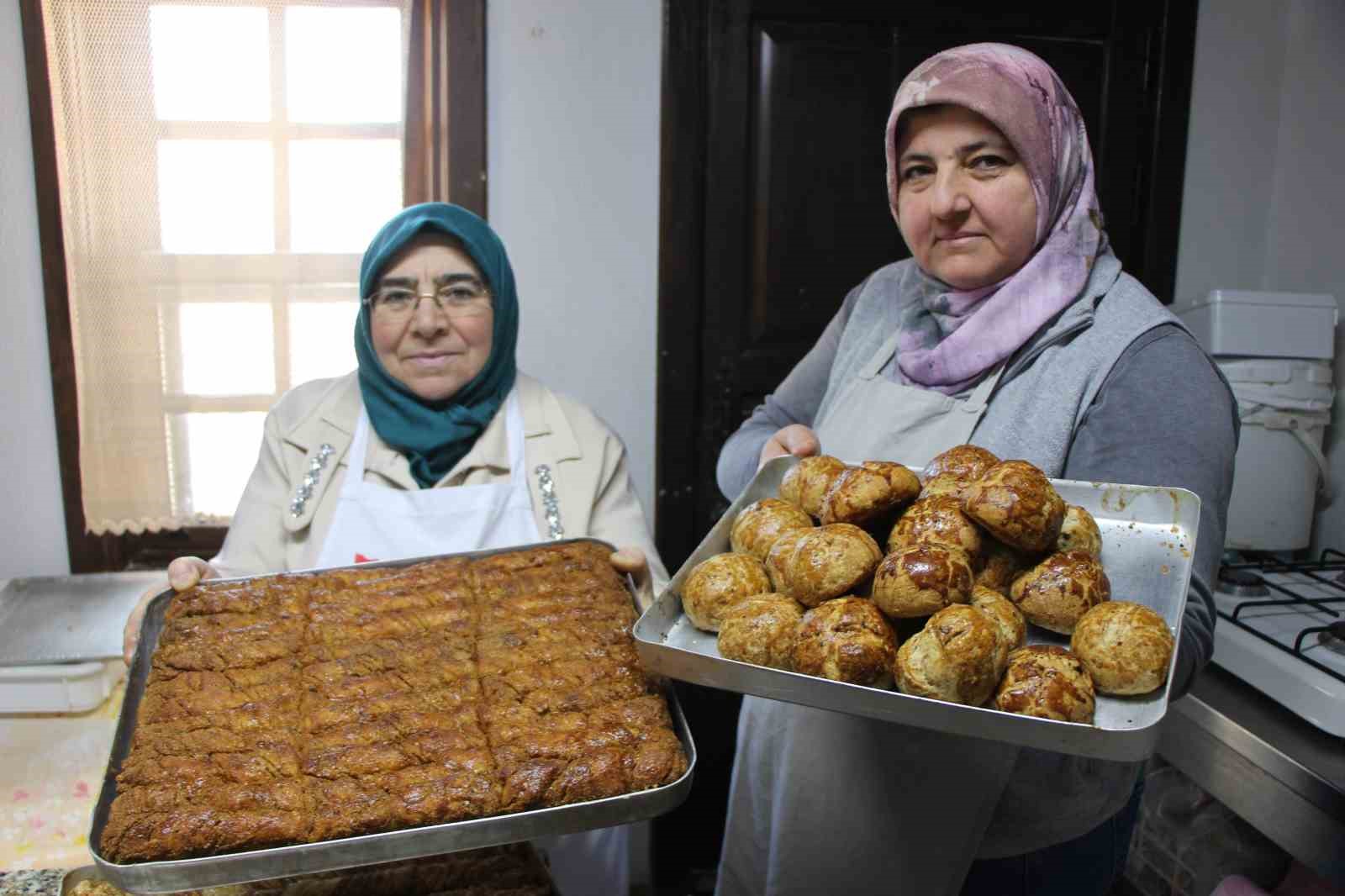 Oruçlu şehidin son isteği Amasya çöreği, 10 yıl sonra yeniden Mardin’deki silah arkadaşlarına gönderildi
