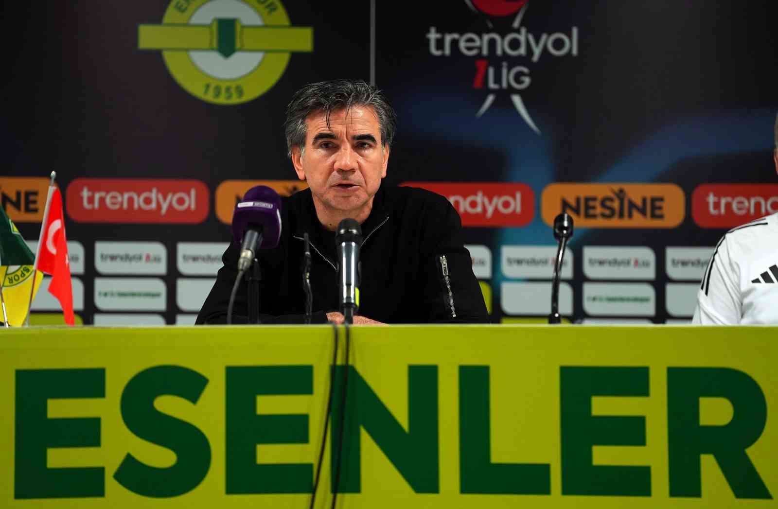 Osman Özköylü: "Bugün futbol kaybetti, futbol oynayan takım kaybetti"
Osman Özköylü: "Bugün futbol kaybetti, futbol oynayan takım kaybetti"