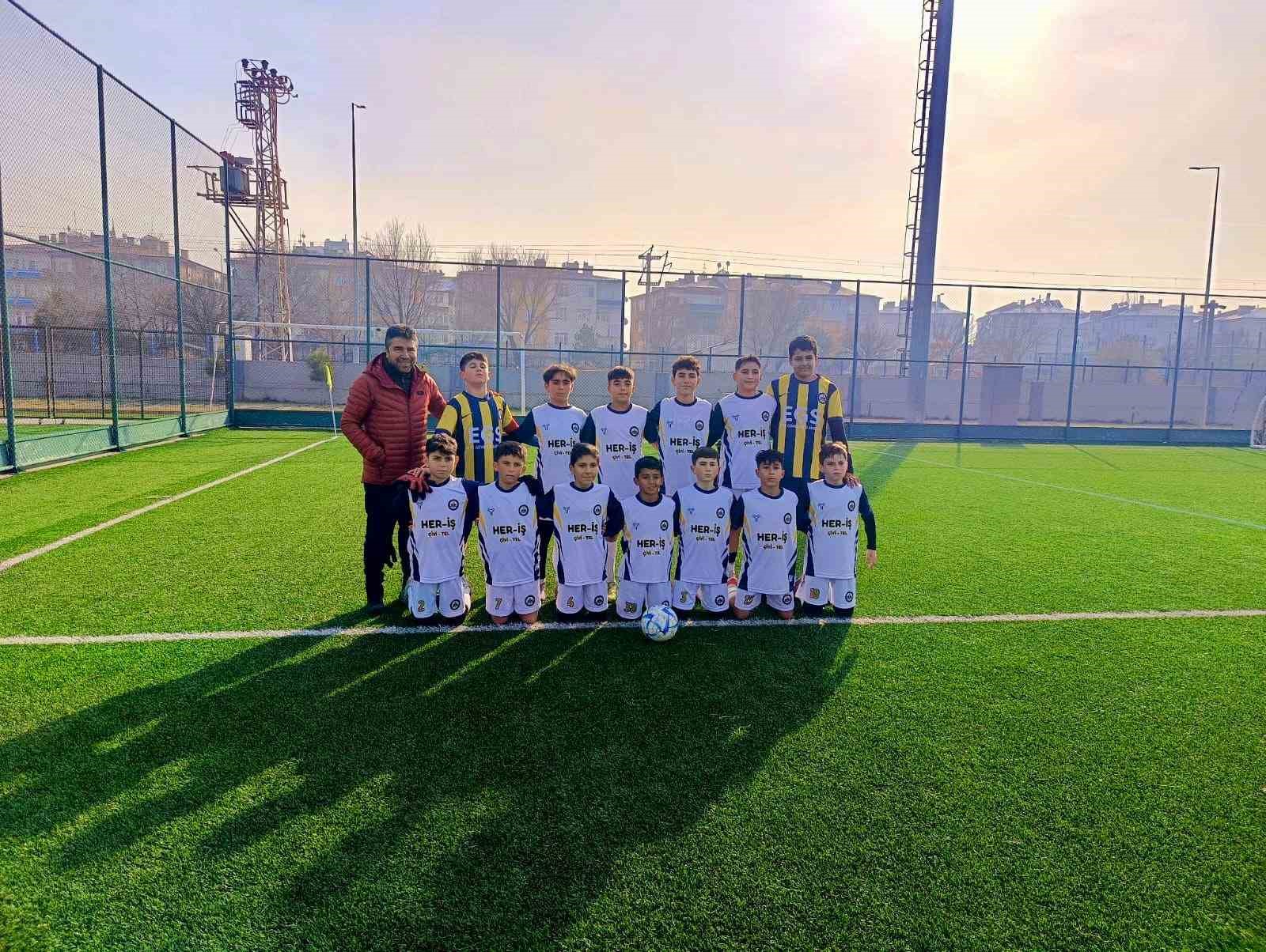 Osman Ulubaş Köşk Ortaokulu şampiyon oldu
