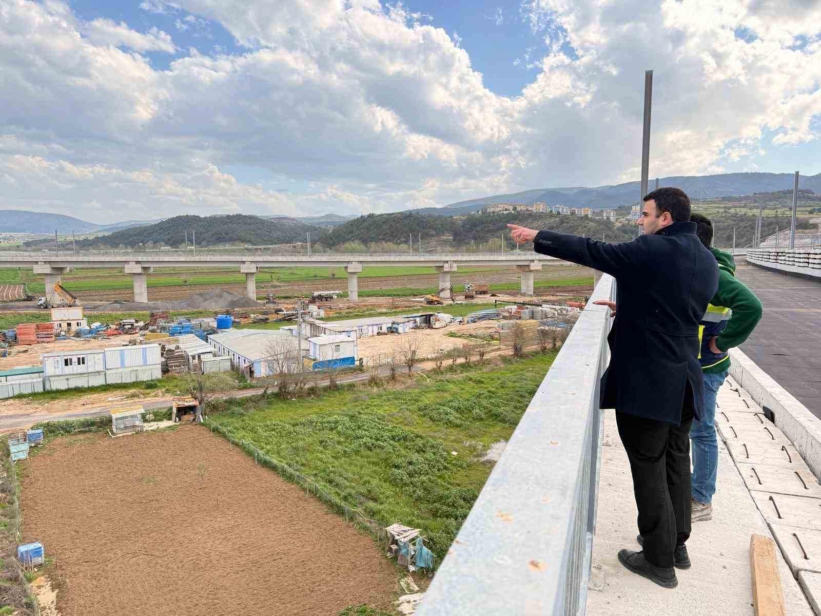 "Osmaneli-Bursa-Bandırma Hızlı Tren Hattı Projesi" çalışmaları yerinde incelendi

