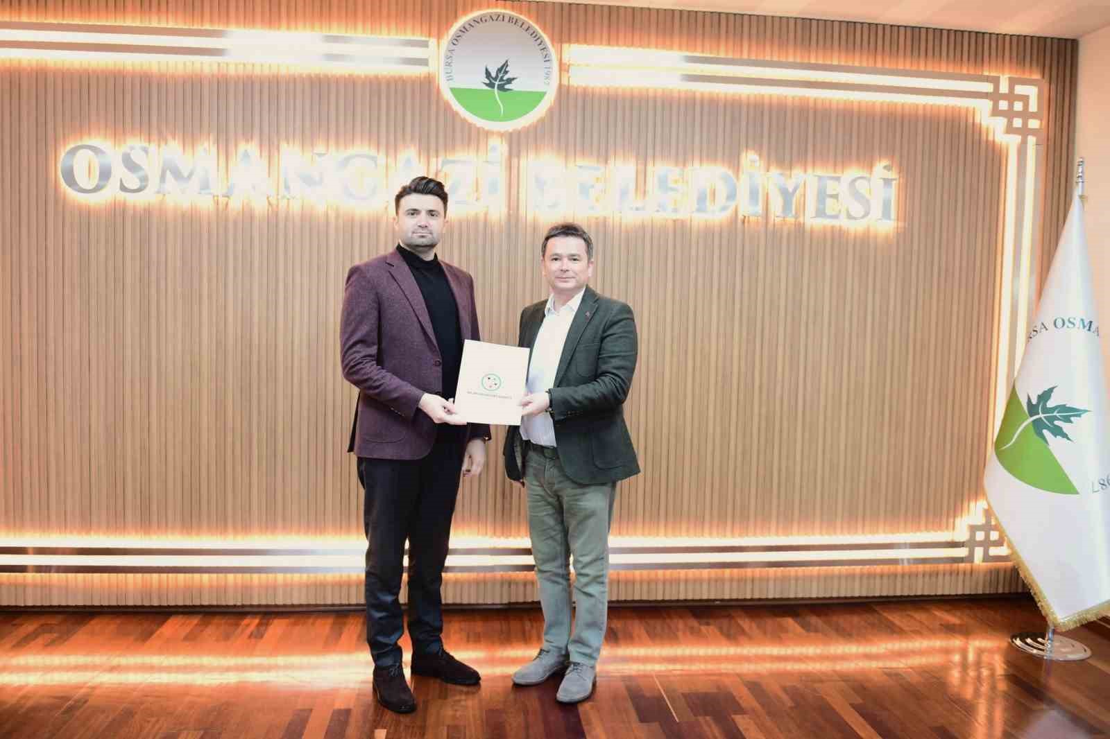 Osmangazi Belediye Başkanı Erkan Aydın, Bursaspor Vakfı Mütevelli Heyeti’ne katıldı
