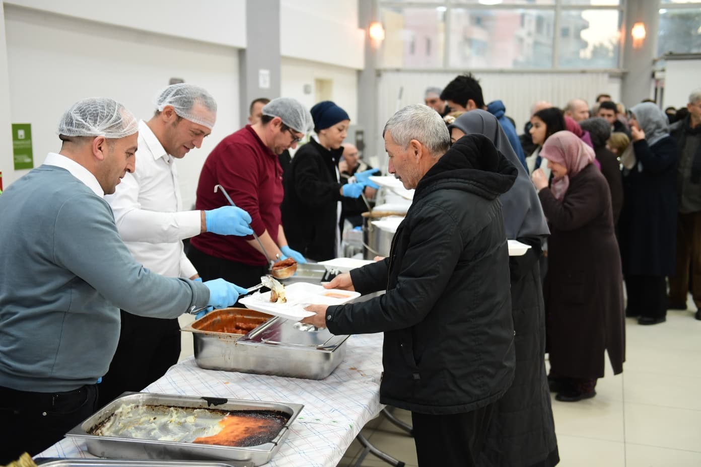 Osmangazi Belediyesi, Ramazan’ın manevi iklimini ilçenin dört yanına taşıyor
