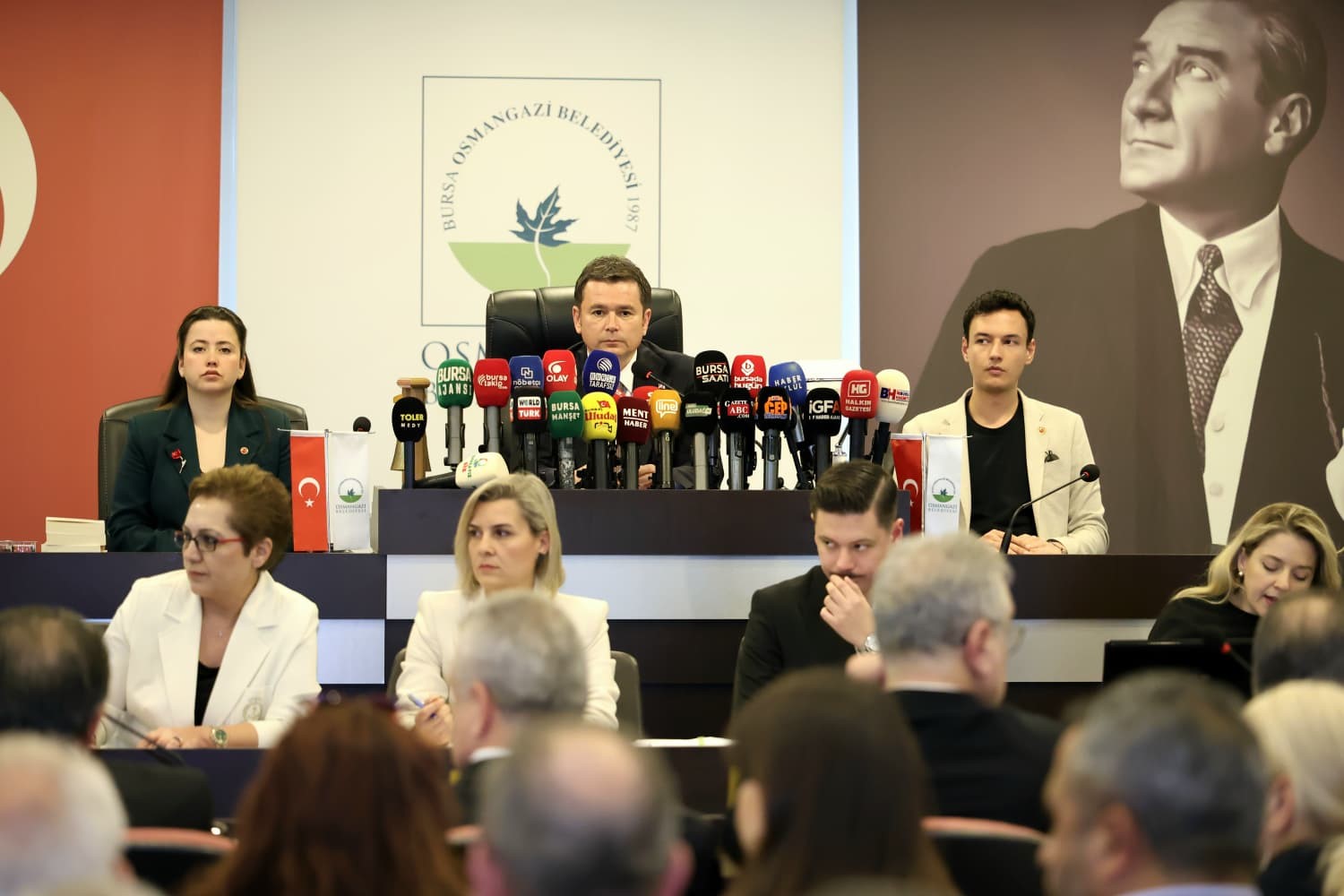 Osmangazi Belediyesi’nde tasarruf ve hizmet vurgusu
Osmangazi Belediyesi’nde tasarruf ve hizmet vurgusu